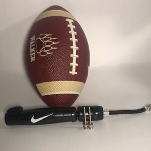 Nike Football n Pump